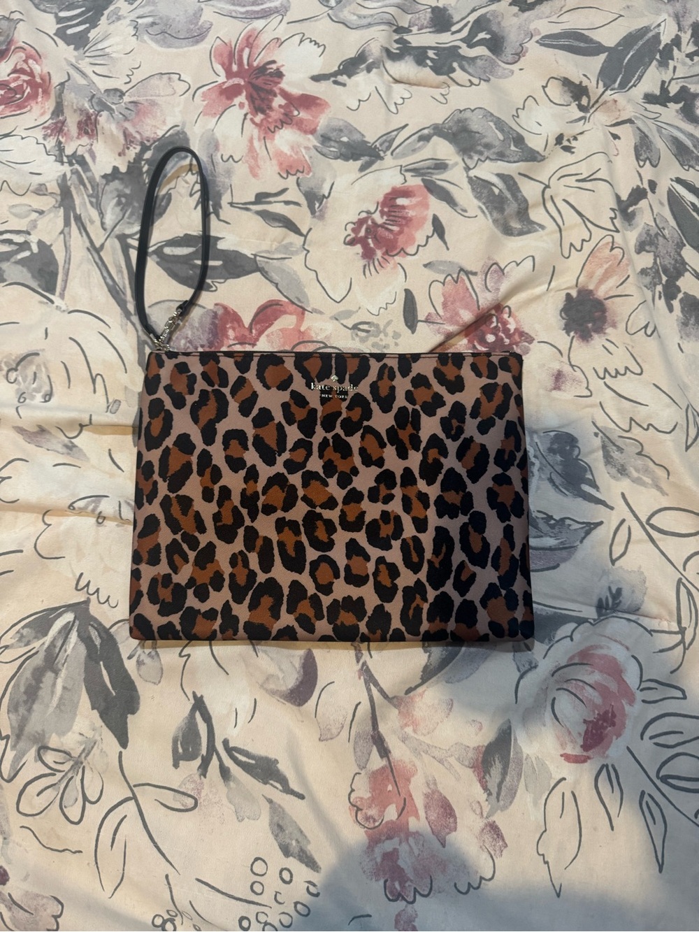 NWOT Kate Spade Leopard Wristlet